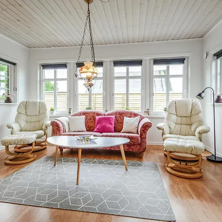 Two-bedroom Holiday In *